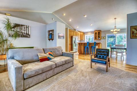 20705 Nicolette Dr, Bend, OR 97701 photo 7