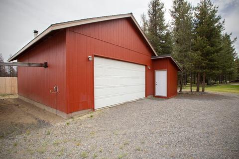 53049 Loop Dr, La Pine, OR 97739 photo 9