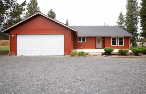 53049 Loop Dr, La Pine, OR 97739 photo 2