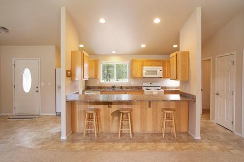 53049 Loop Dr, La Pine, OR 97739 photo 14