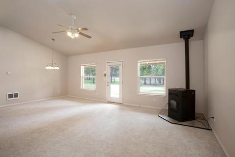 53049 Loop Dr, La Pine, OR 97739 photo 18