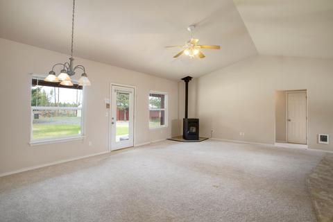 53049 Loop Dr, La Pine, OR 97739 photo 17
