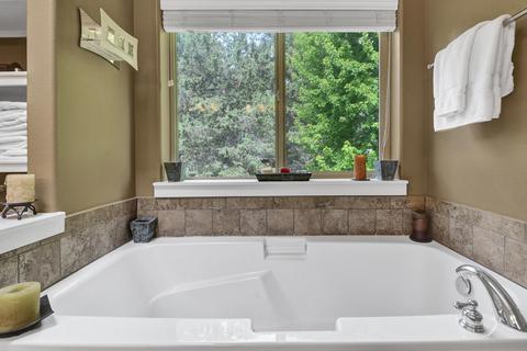 20446 Jacklight Ln, Bend, OR 97702 photo 23
