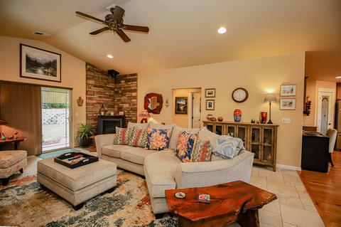 465 Sienna Hills Dr, Eagle Point, OR 97524 photo 10