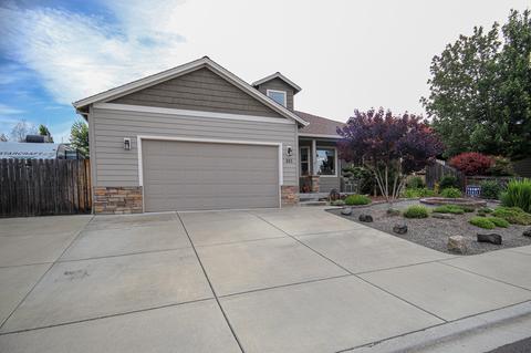465 Sienna Hills Dr, Eagle Point, OR 97524 photo 2