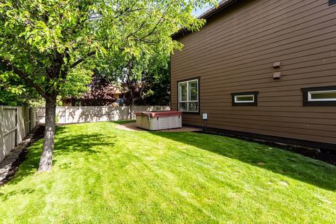 60972 Creekstone Loop, Bend, OR 97702 photo 6