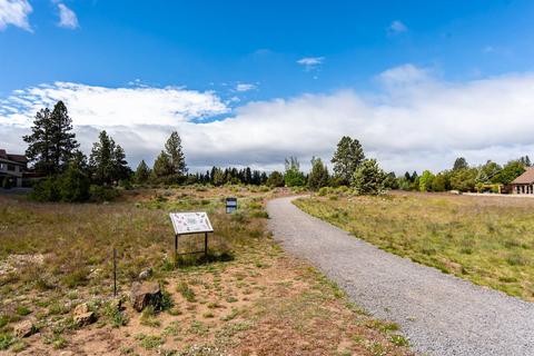 60972 Creekstone Loop, Bend, OR 97702 photo 32