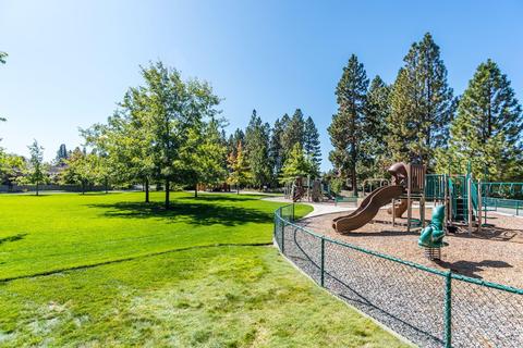 60972 Creekstone Loop, Bend, OR 97702 photo 31