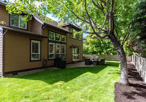 60972 Creekstone Loop, Bend, OR 97702 photo 5