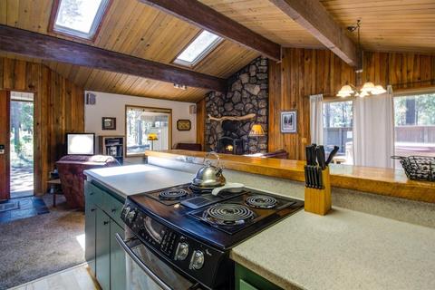 18101 E Butte Ln, Sunriver, OR 97707 photo 2