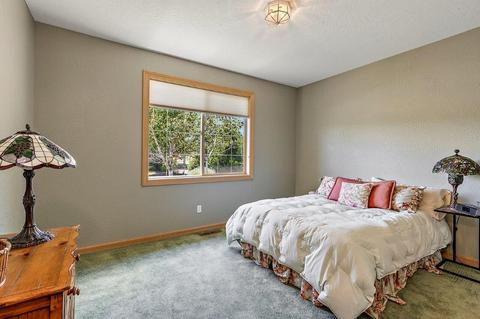 750 Meridian Rd, Eagle Point, OR 97524 photo 14