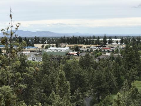 3287 NW Fairway Heights Dr, Bend, OR 97703 photo 4