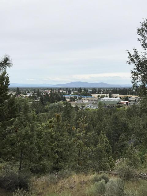 3287 NW Fairway Heights Dr, Bend, OR 97703 photo 2