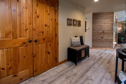 20378 Shetland Loop, Bend, OR 97703 photo 3