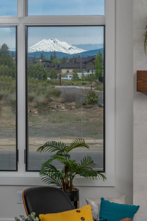 19349 Outrider Loop, Bend, OR 97702 photo 7