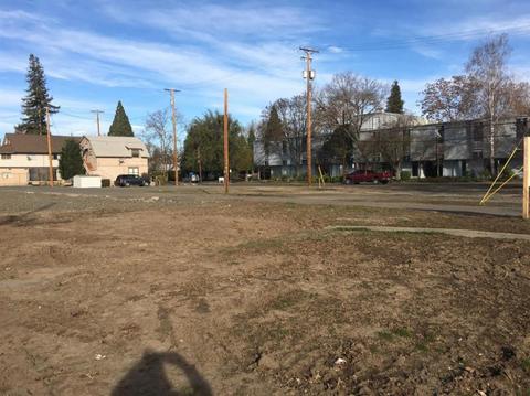 619 E Main St, Medford, OR 97504