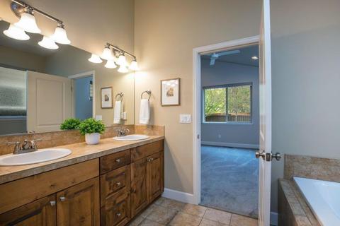 20094 Stonegate Dr, Bend, OR 97702 photo 13