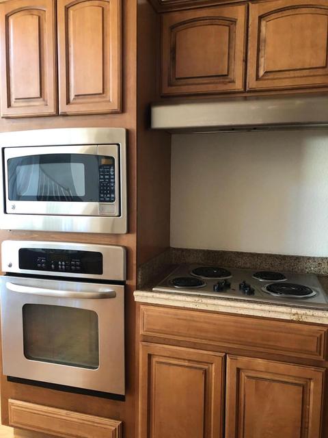 450 Elm St, Phoenix, OR 97535 photo 3