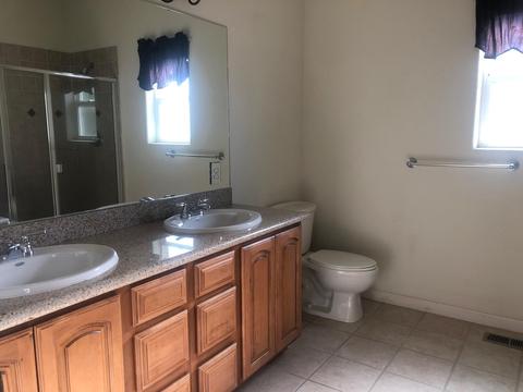 450 Elm St, Phoenix, OR 97535 photo 12