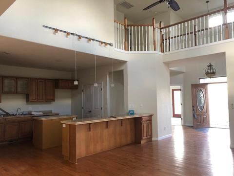 450 Elm St, Phoenix, OR 97535 photo 4