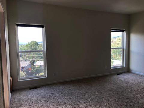 450 Elm St, Phoenix, OR 97535 photo 13