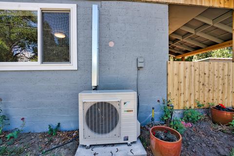 208 S B St, Phoenix, OR 97535 photo 7