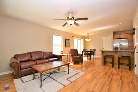 20253 Hufflepuff Ct, Bend, OR 97702 photo 2