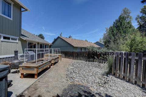 61374 Rock Bluff Ln, Bend, OR 97702 photo 28