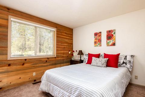 18072 Juniper Ln, Sunriver, OR 97707 photo 15