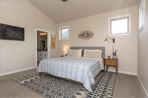 63150 Iner Loop, Bend, OR 97701 photo 28