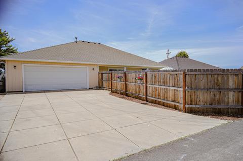 623 Barton Rd, Eagle Point, OR 97524 photo 26