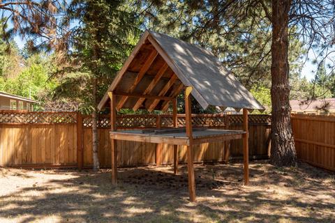 20343 Illahee Dr, Bend, OR 97702 photo 37
