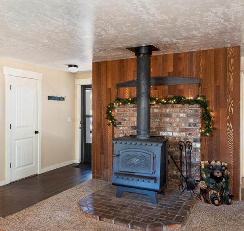 20343 Illahee Dr, Bend, OR 97702 photo 7