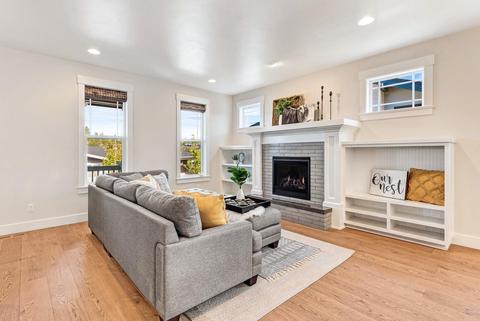 1694 NW Fields St, Bend, OR 97703 photo 6