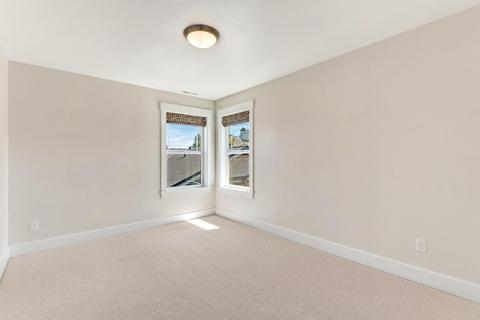 1694 NW Fields St, Bend, OR 97703 photo 23