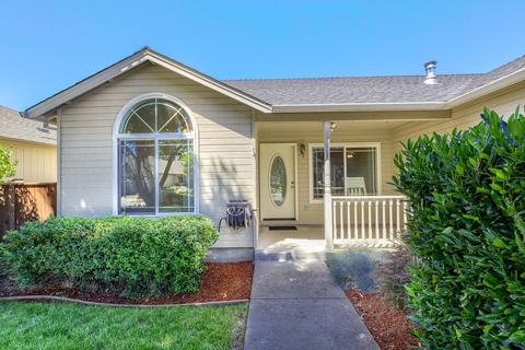 1234 Pheasant Way, Central Point, OR 97502 photo 12