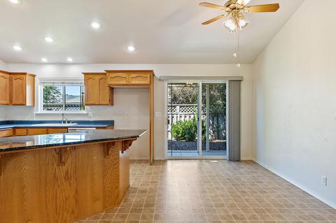 1234 Pheasant Way, Central Point, OR 97502 photo 18