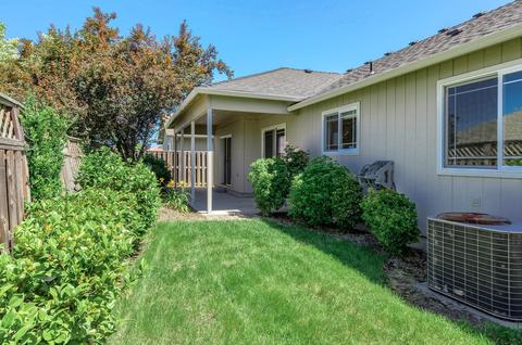 1234 Pheasant Way, Central Point, OR 97502 photo 10
