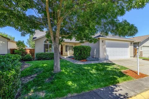 1234 Pheasant Way, Central Point, OR 97502 photo 3