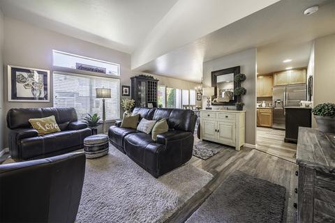 339 Live Oak Loop, Central Point, OR 97502 photo 8