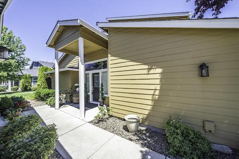 339 Live Oak Loop, Central Point, OR 97502 photo 5