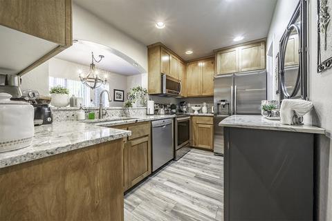339 Live Oak Loop, Central Point, OR 97502 photo 10