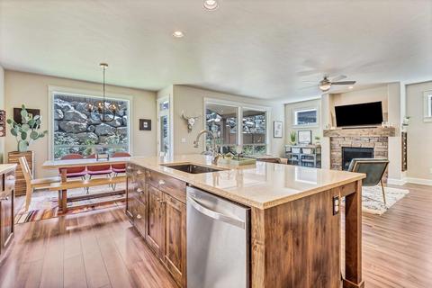 20887 Gateway Dr, Bend, OR 97702 photo 11