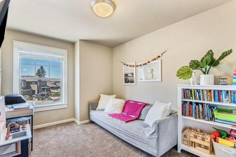 20887 Gateway Dr, Bend, OR 97702 photo 14