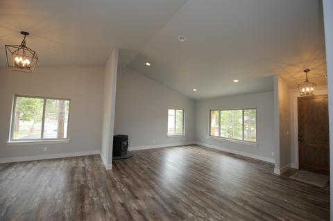 17431 Curlew Dr, Bend, OR 97707 photo 5