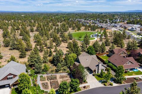 63430 Ledgestone Ct, Bend, OR 97701 photo 32