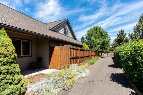 63430 Ledgestone Ct, Bend, OR 97701 photo 26