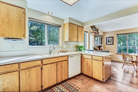 63420 Saddleback Pl, Bend, OR 97703 photo 13