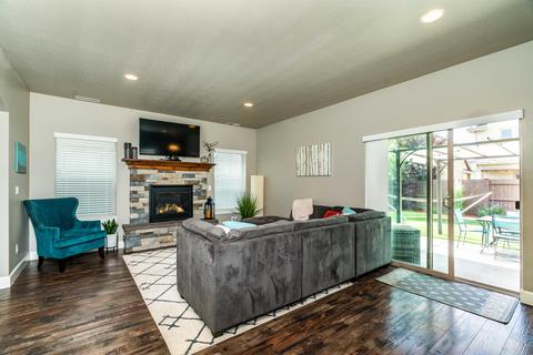 21339 Brooklyn Pl, Bend, OR 97701 photo 4