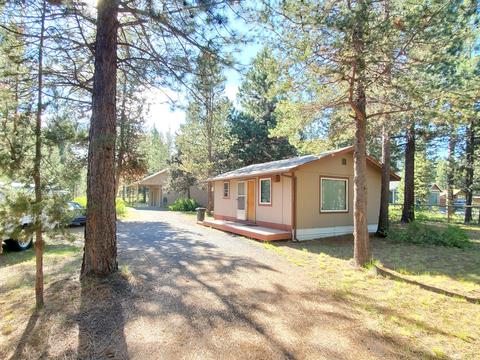 56363 Stellar Dr, Bend, OR 97707 photo 2